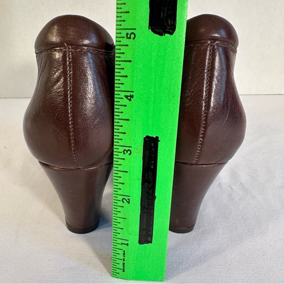 Clarks Artesian Vermont Terrace  Shootie W Sz 6m  Brown Leather Loafer Boot Shoe - Picture 7 of 10